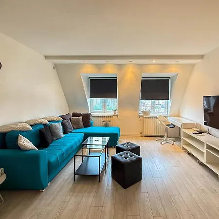 Lomina Luxe Apartment *
