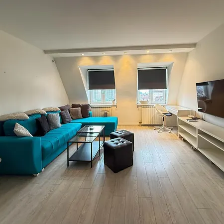 Lomina Luxe Apartment *