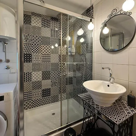 Lomina Luxe Apartment *